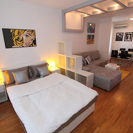 New Belgrade Apartment Neven, Parking 5 Evra Dan ภายนอก รูปภาพ