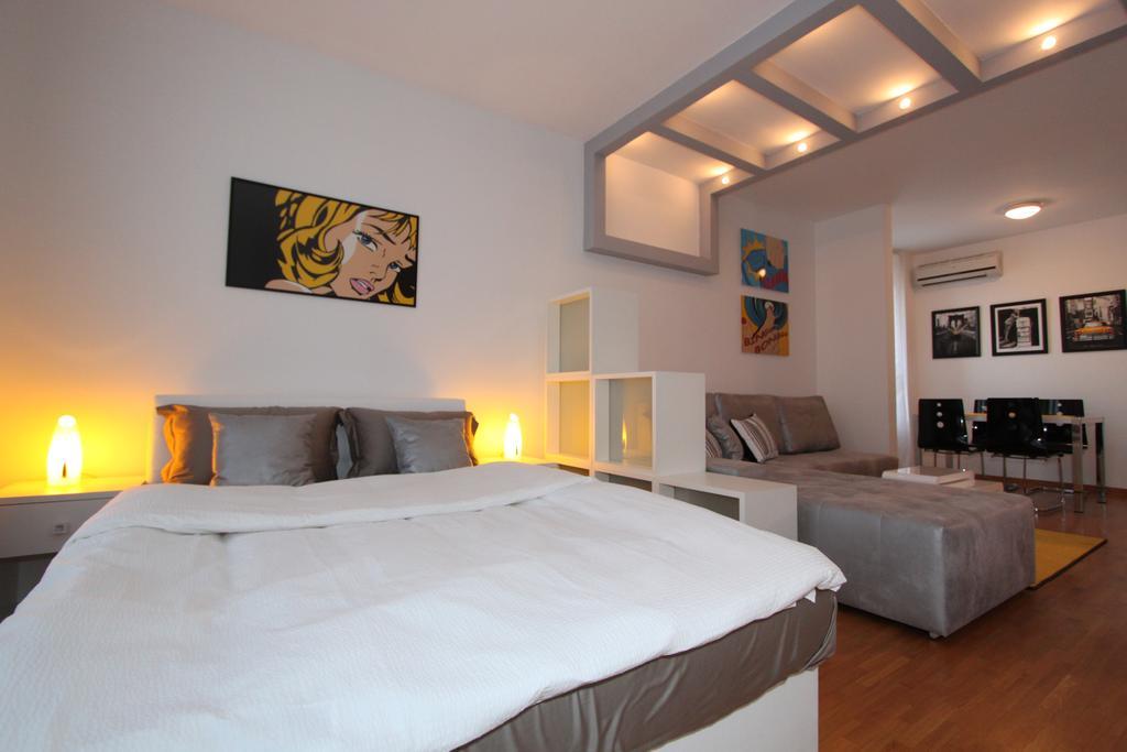 New Belgrade Apartment Neven, Parking 5 Evra Dan ภายนอก รูปภาพ